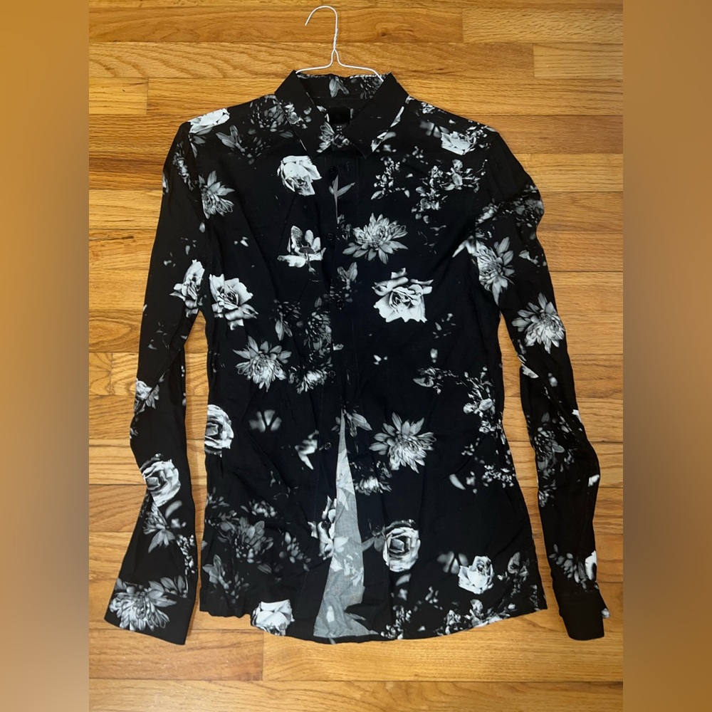 H&M Black and White Floral Casual Button Down Shirt